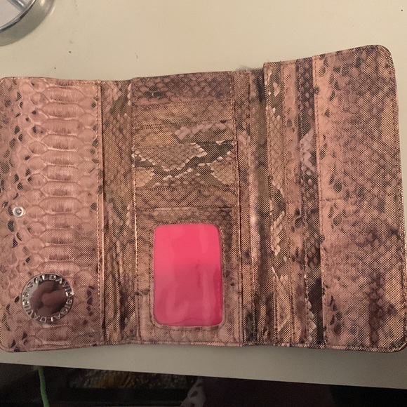 Wallet - Picture 3 of 6